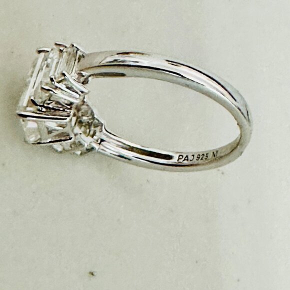 NEW DIAMONDLITE LTD. 5 CARAT MOISSANITE EMERALD SHAPE STERLING SILVER RING - Picture 7 of 7